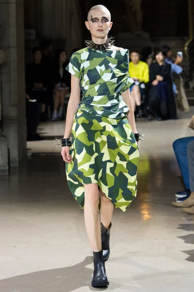 Look 36